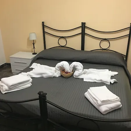 Alojamento de Acomodação e Pequeno-almoço Damiani & Sister 4*