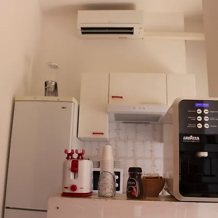 Damiani & Sister Roma