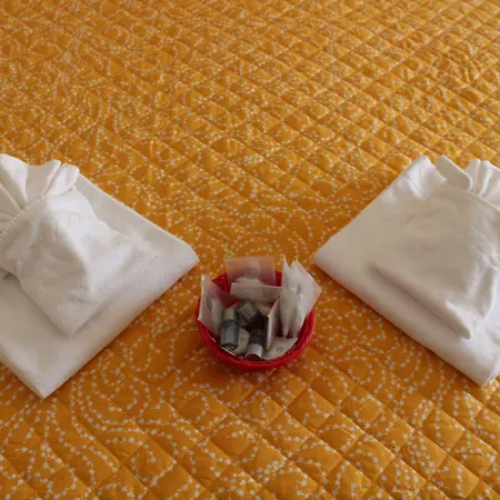 Alojamento de Acomodação e Pequeno-almoço Damiani & Sister